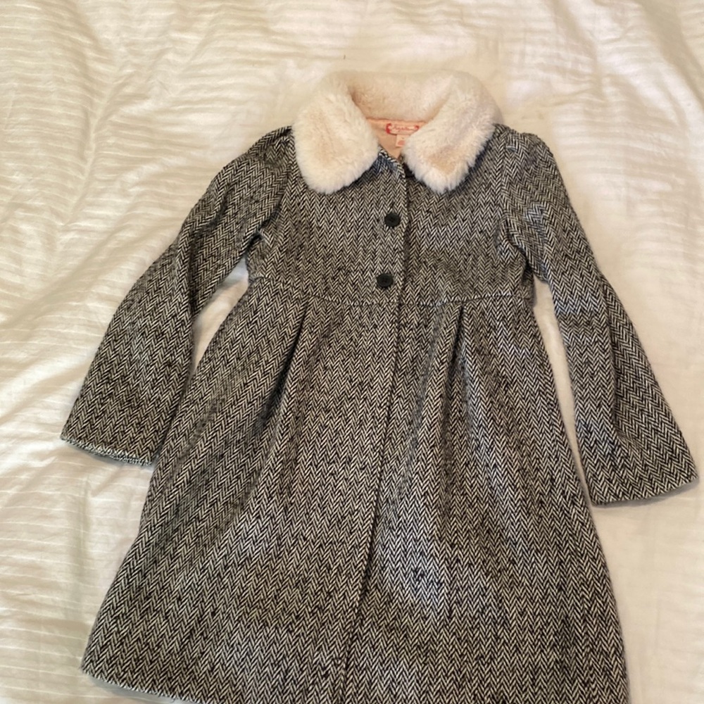 Girls dress coat, herringbone tweed, satin lining, faux fur collar